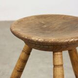 Tabouret en bois ancien
