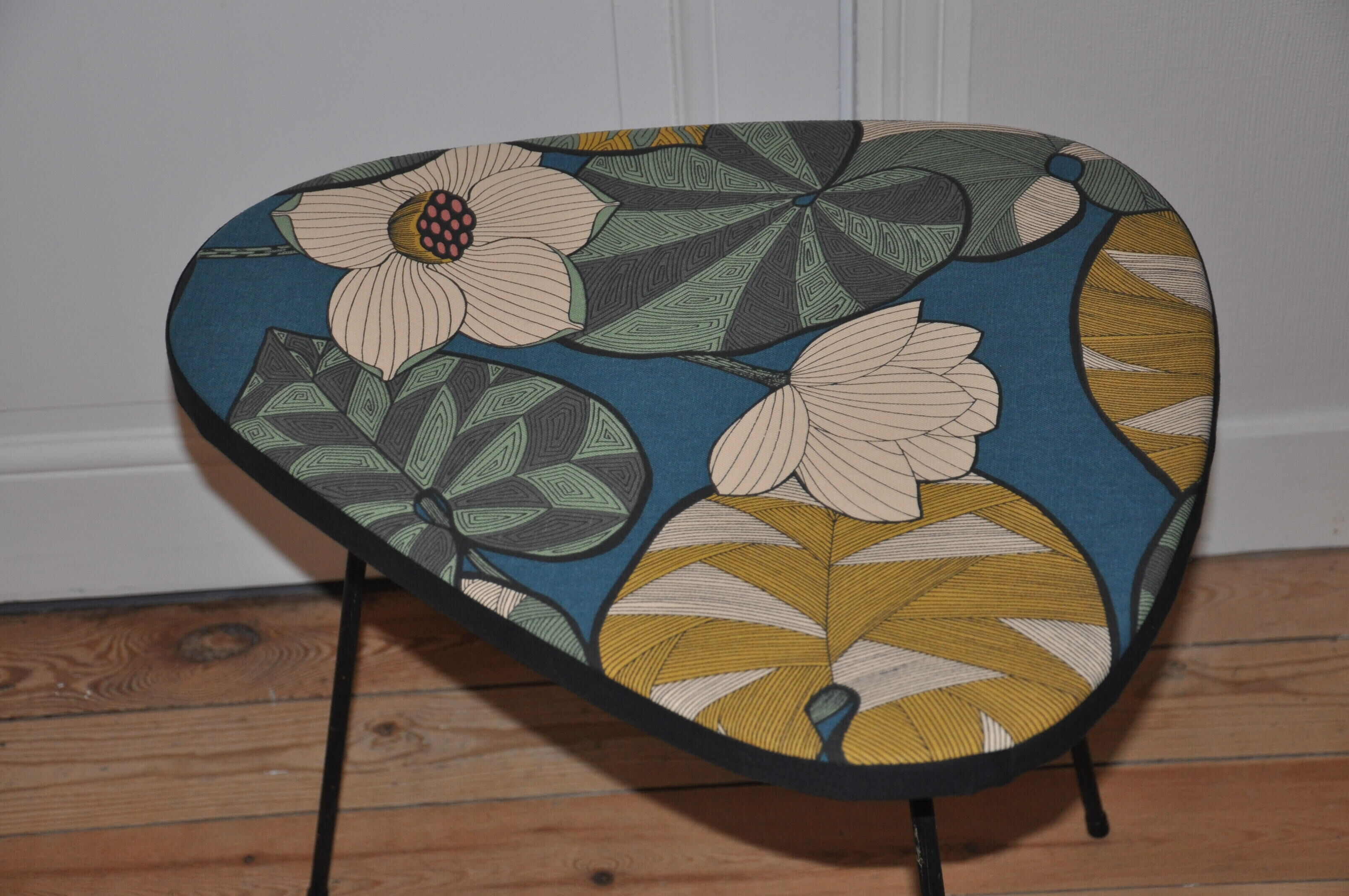 Free-form coffee table 50s