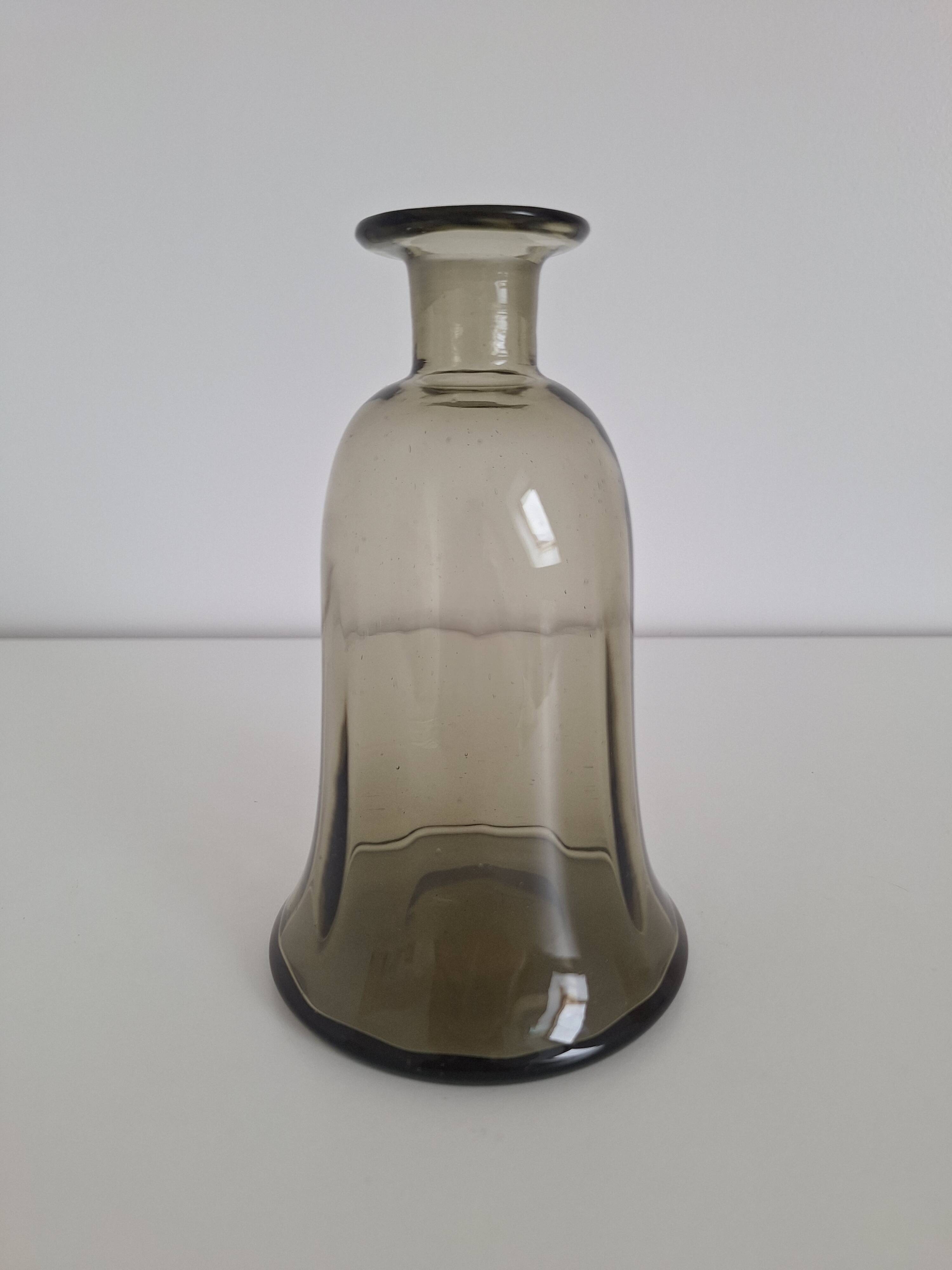 Khaki glass vase