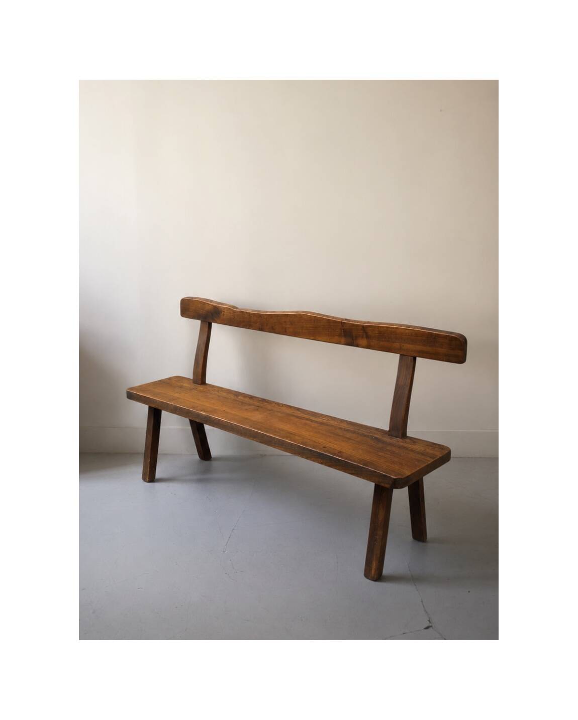 Brutalist bench made of solid elm by Olavi Hanninen, Aranjou edition 1950.