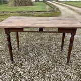 Farm table