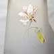 Vase haut et carré, pâte de verre opaque émaillée Legras d'un semis de fuchsia multicolores