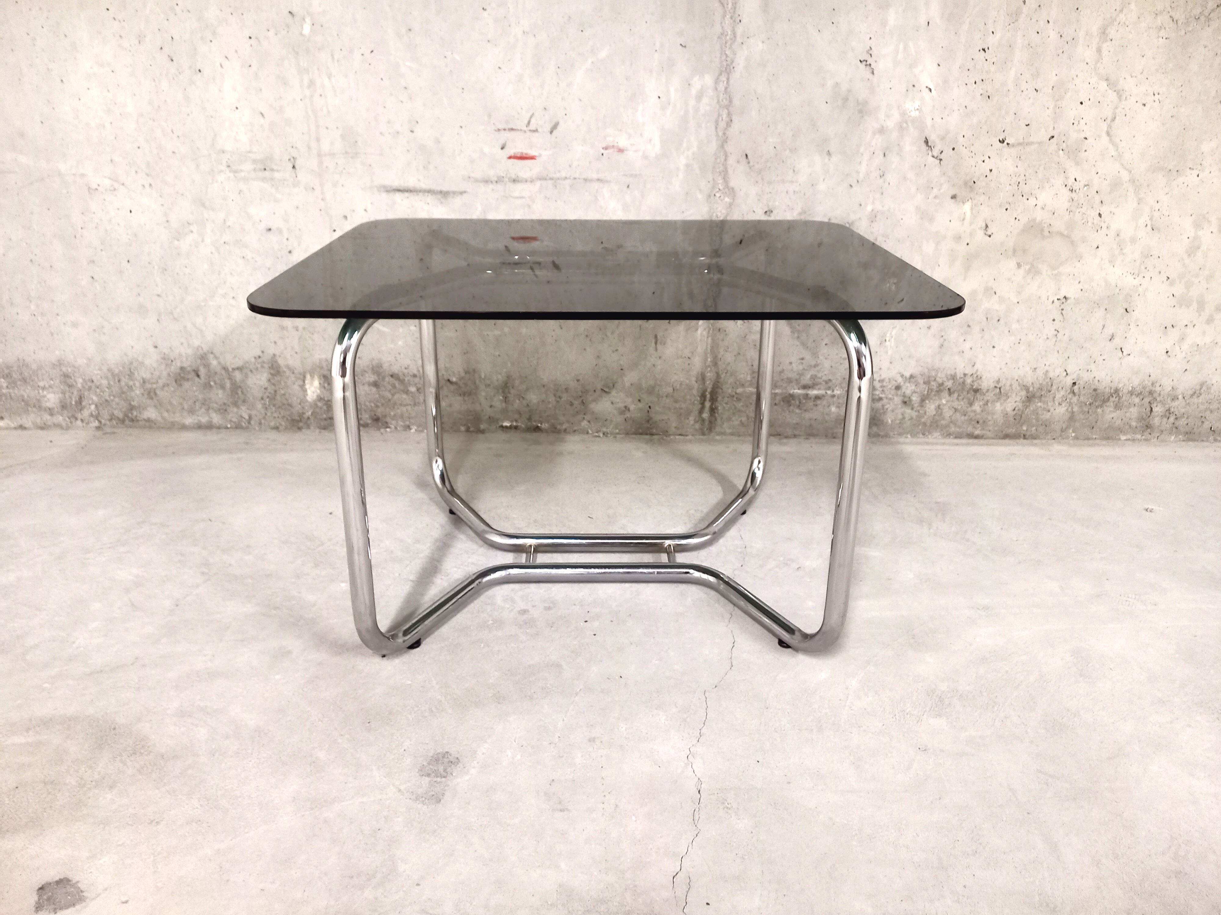 Table basse vintage en verre et métal chromé années 70