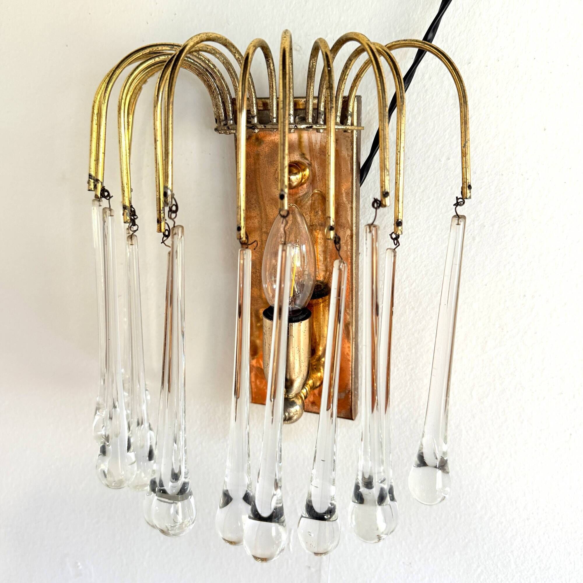 Teardrop wall lamp with 13 clear Murano glass drops