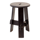 Tabouret tripode vintage en bois teinté noir avec assemblages à tenon