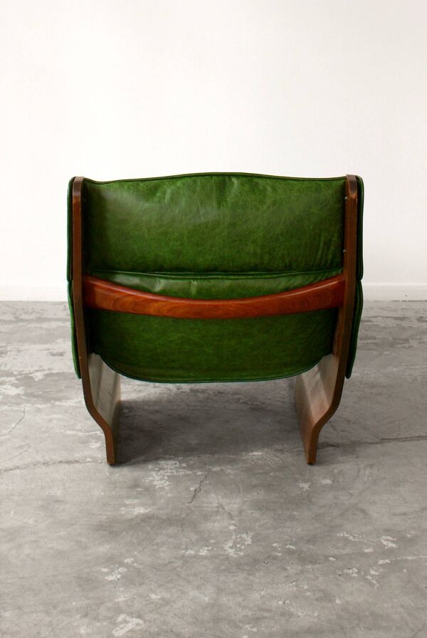 Fauteuil et ottoman en cuir modèle Canada par Osvaldo Borsani