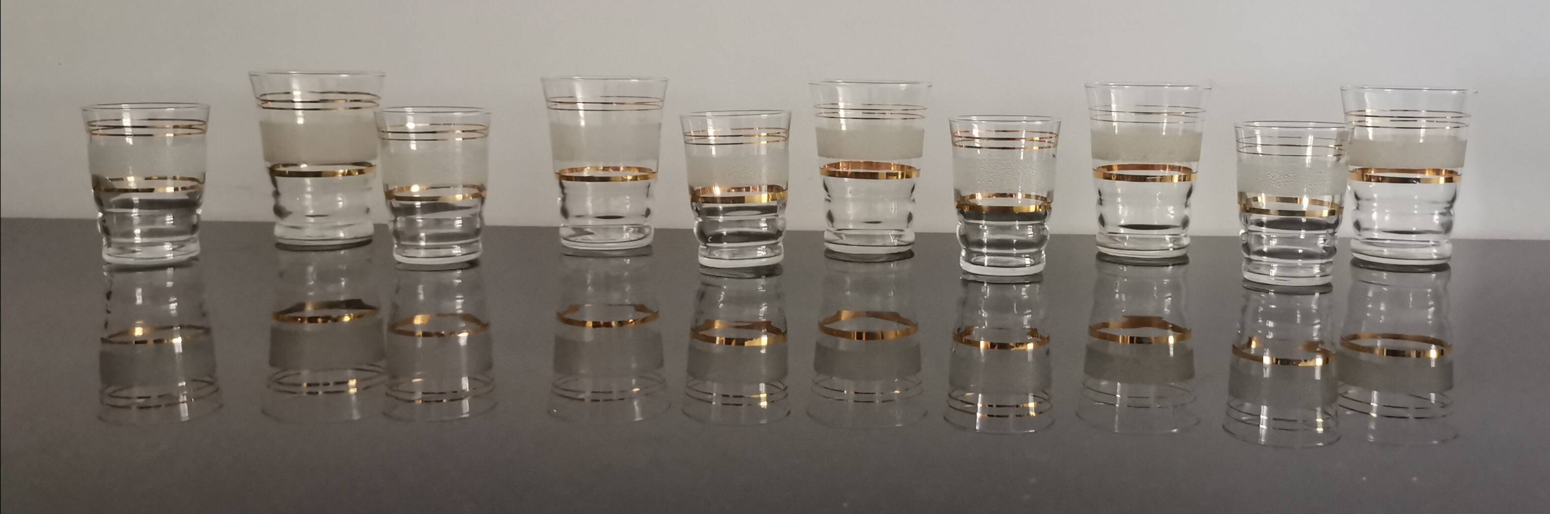 Set of 5 water glasses and 5 aperitif glasses with granite decorations and gold edging from the 1950s