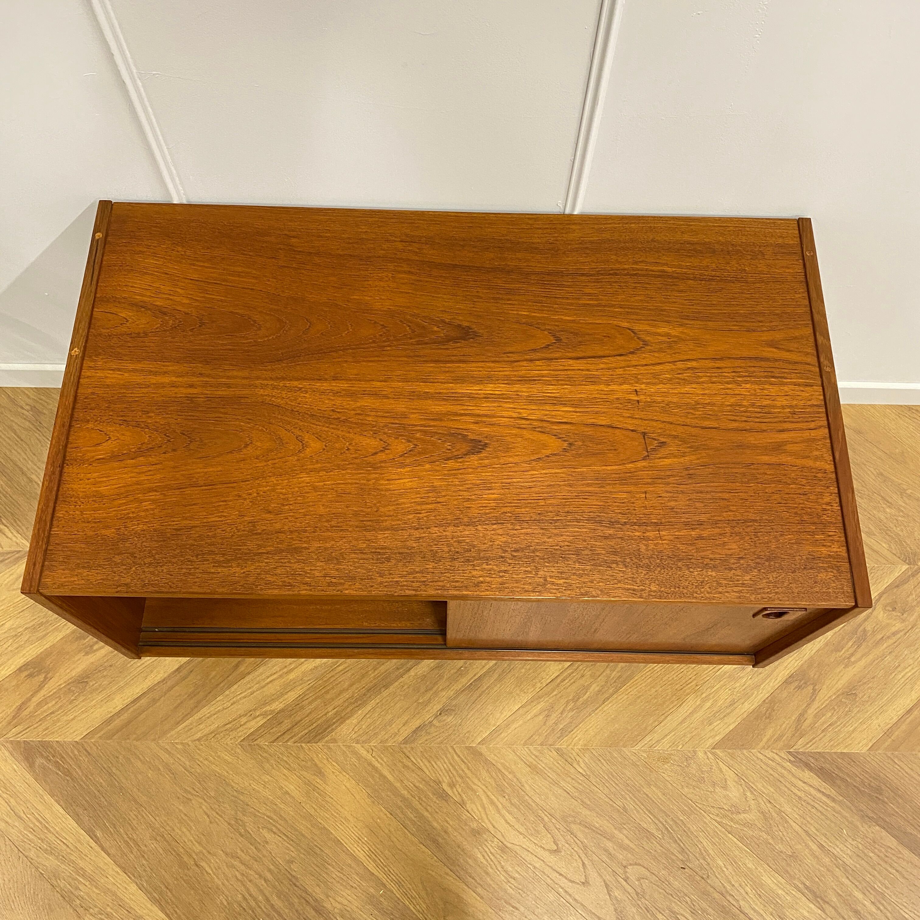 Vintage Scandinavian buffet N188