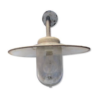 Lamp covers garden