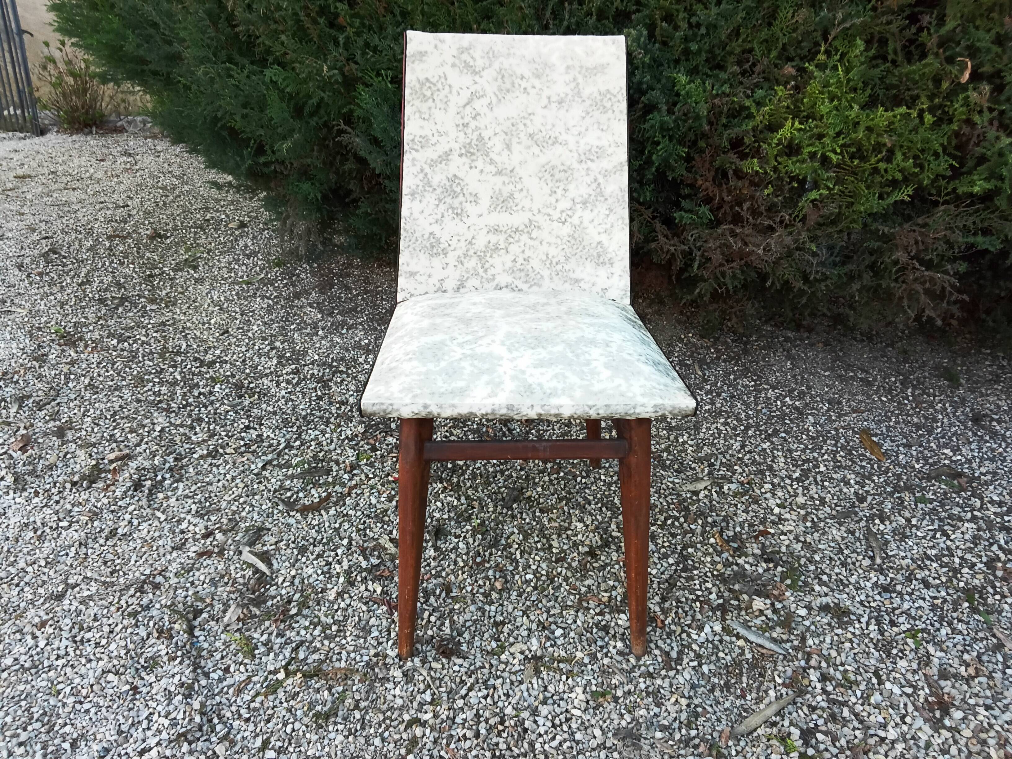 Chaise vintage pieds compas