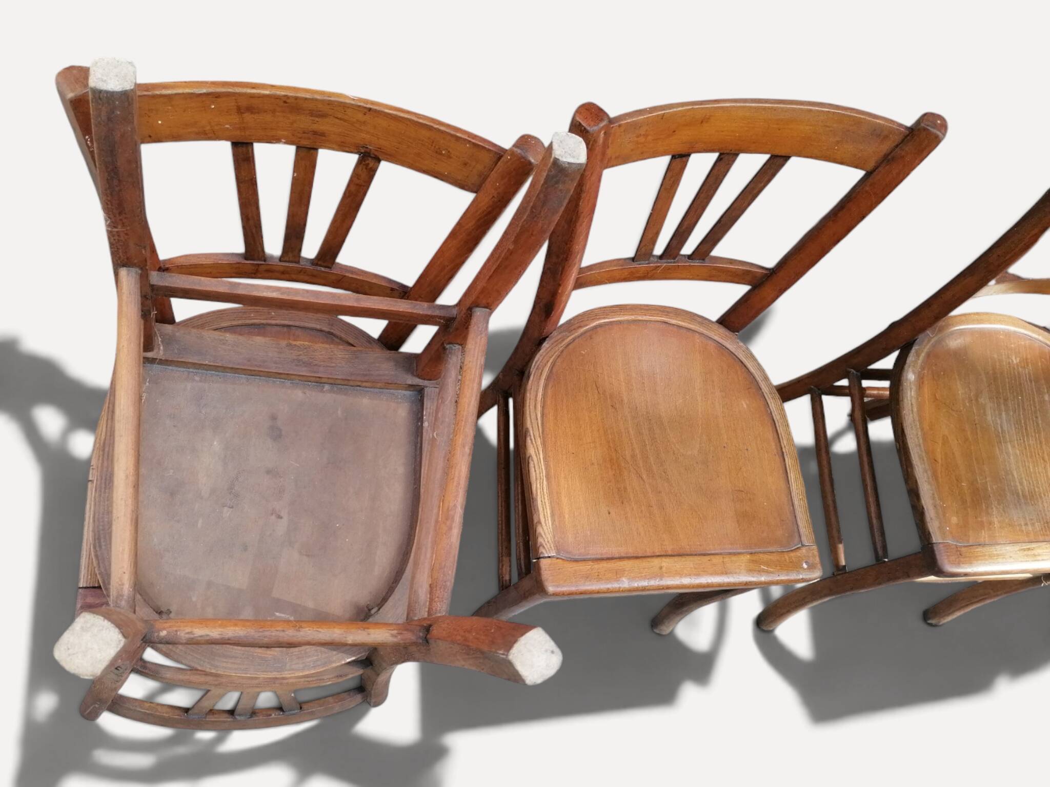 4 Luterma bistro chairs.