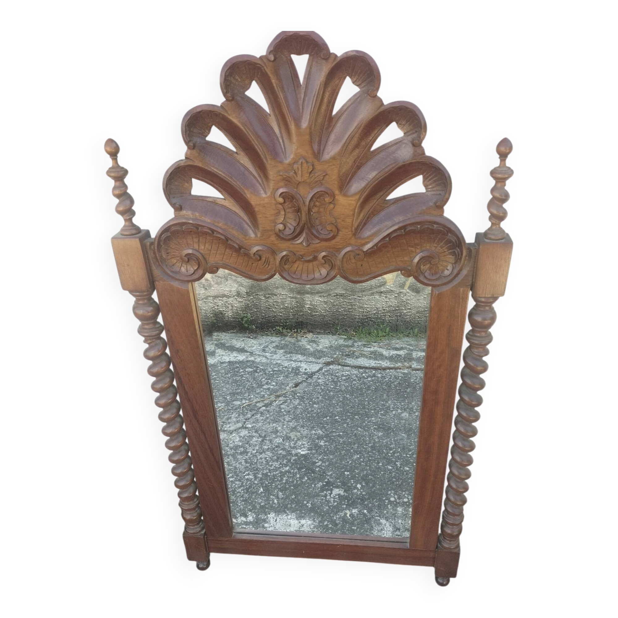 Antique style mirror