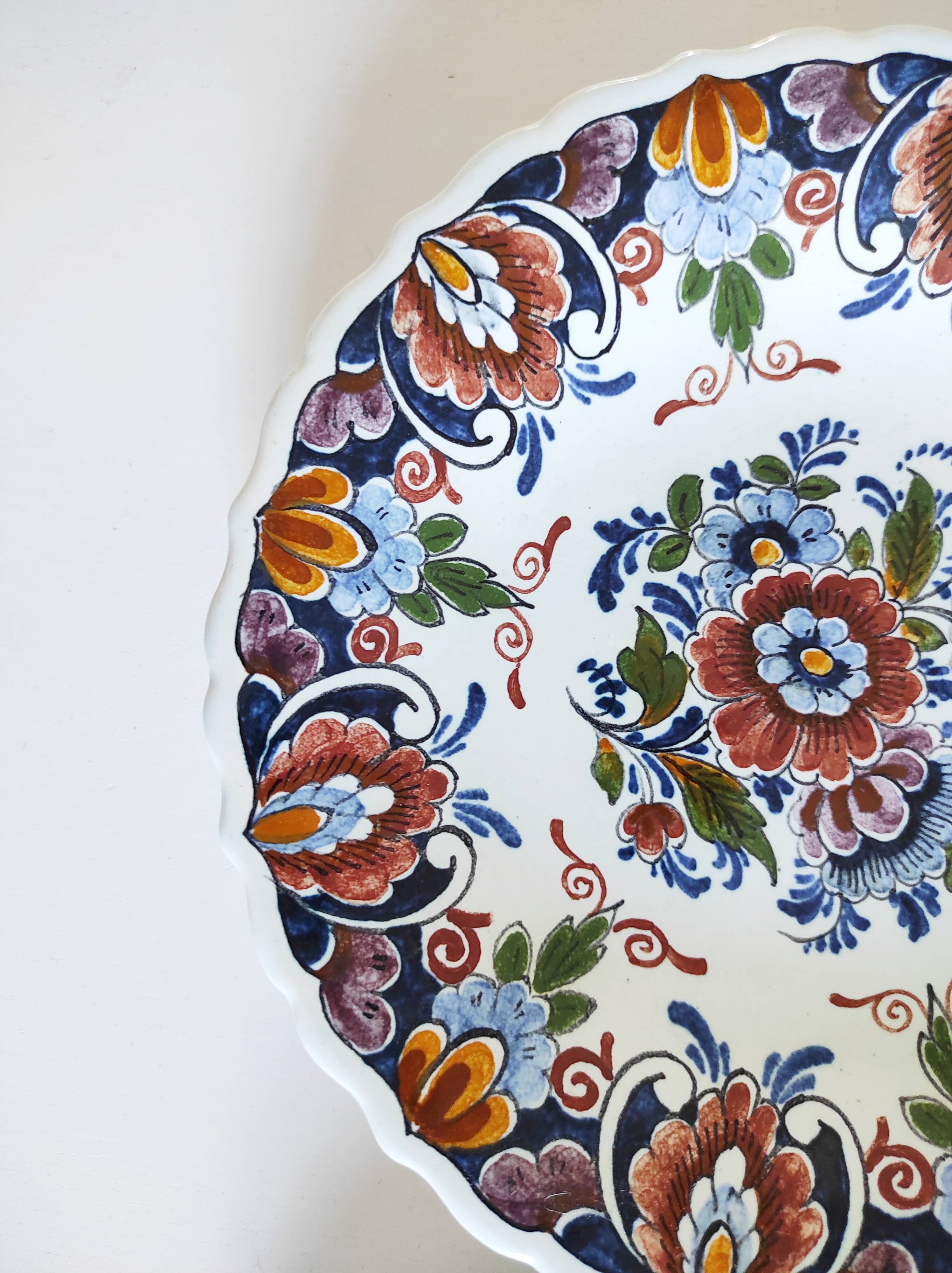 Pair of Oud Delft plates