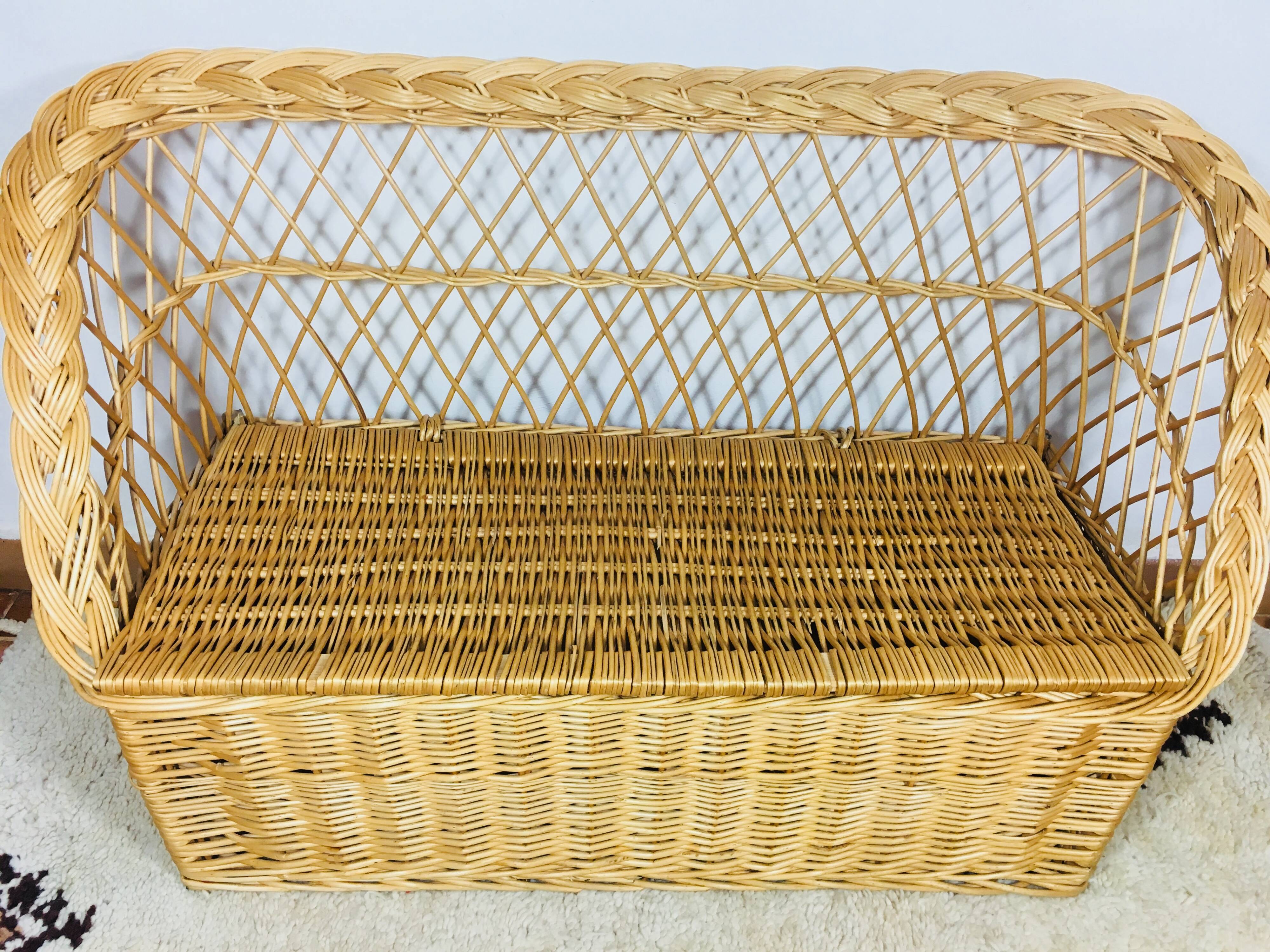 Bench chest wicker