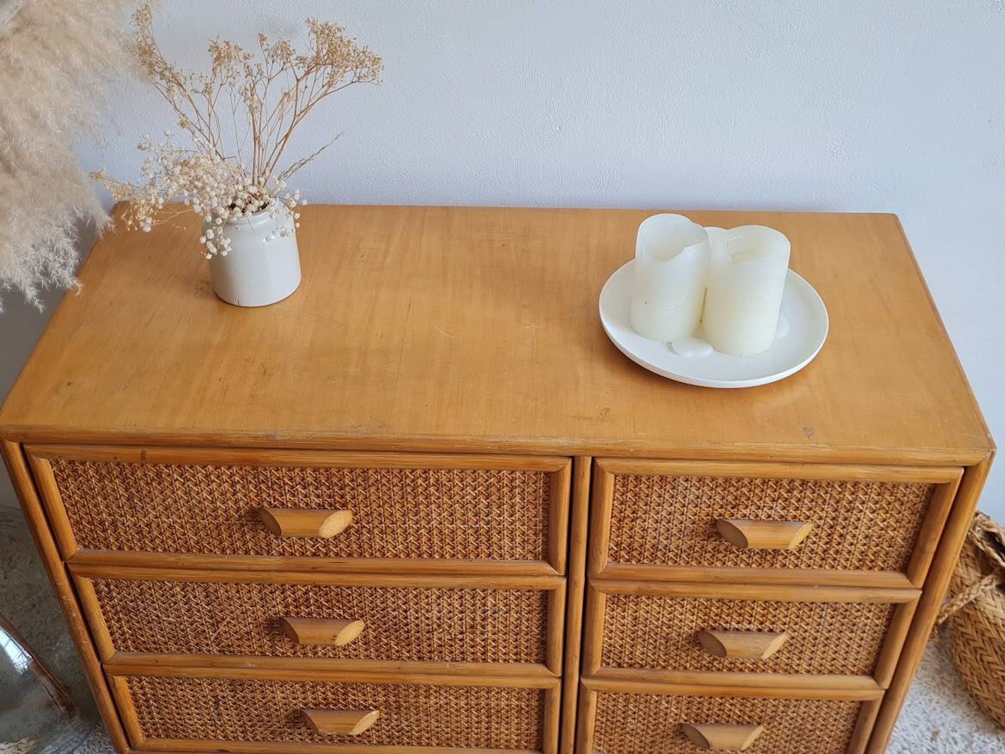 Commode en rotin, circa 1960