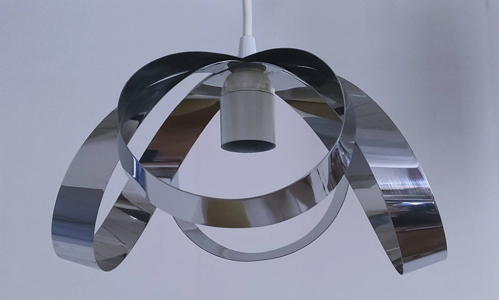 Suspension fleur inox années 70