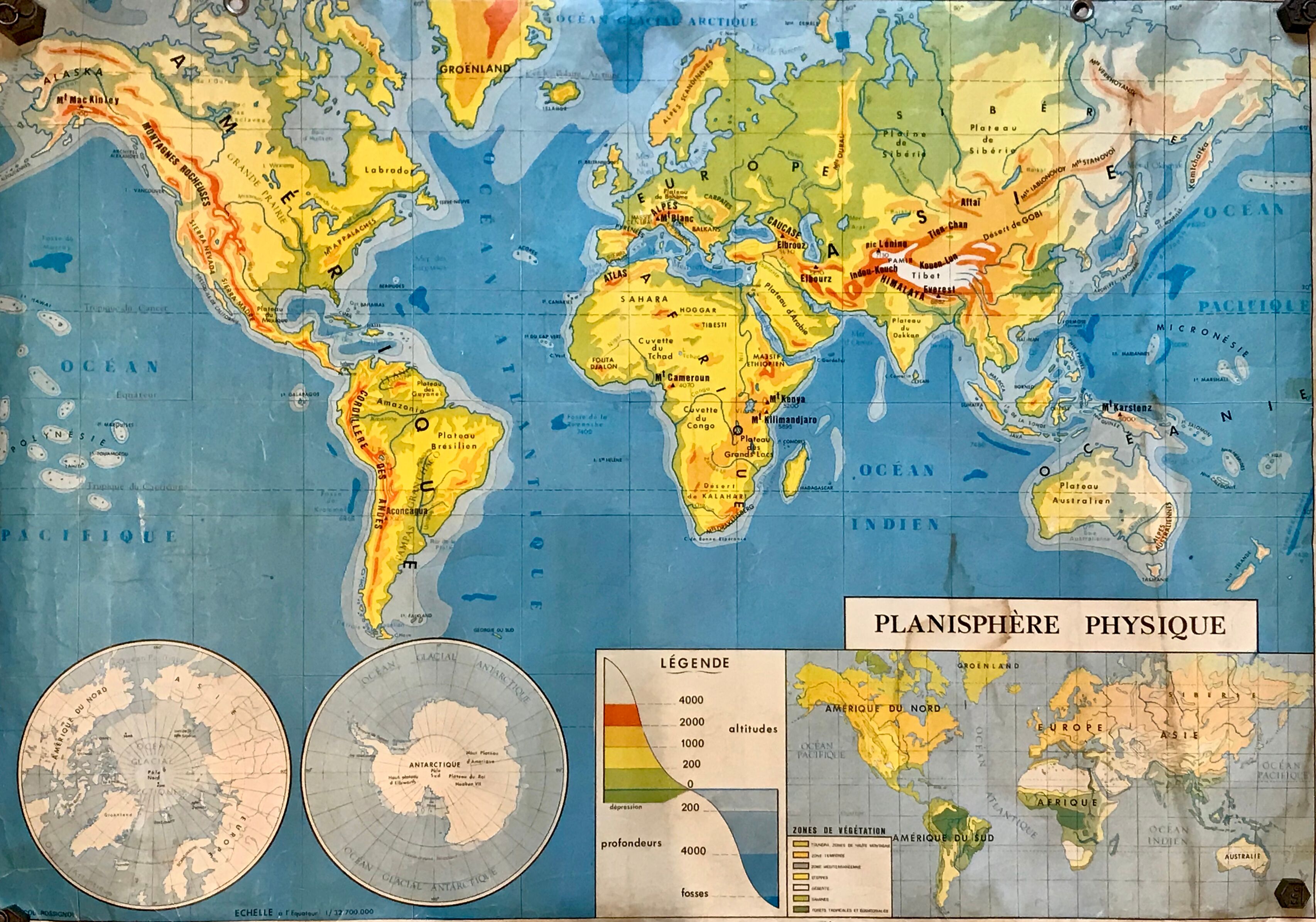 School map of the world / political and physical planisphere 60s