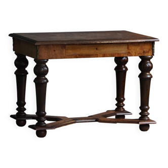 Baroque style desk from the early 20th century, made by a Danish cabinetmaker.