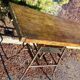 Table avec pied de scierie