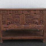 Coffre haut ancien en bois