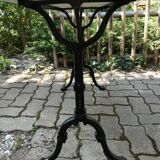 Bistro table in white marble and cast iron 1900