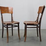 Pair of Thonet Art Nouveau bentwood chairs, Czechoslovakia, 1920s