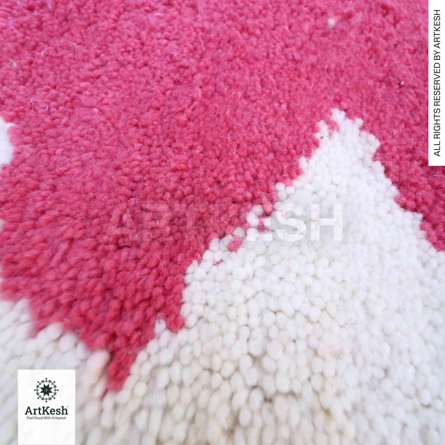 Moroccan handwoven wool rug, 250x150 cm, traditional style.
