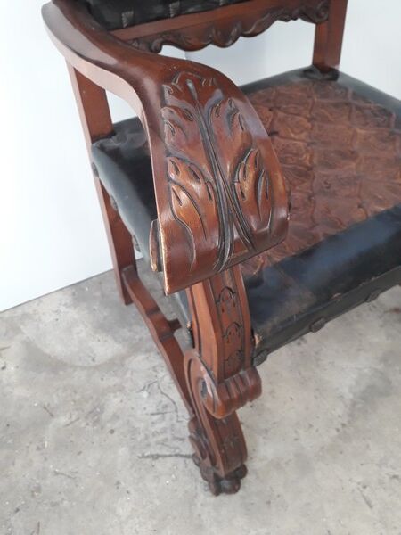 Spain truncated chair solid wood scuplté and leather