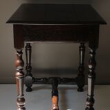 XiXe desk in solid oak