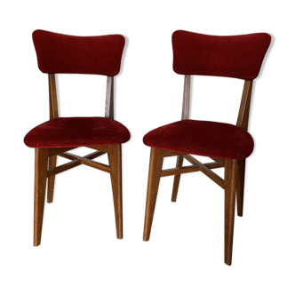 2 red chairs