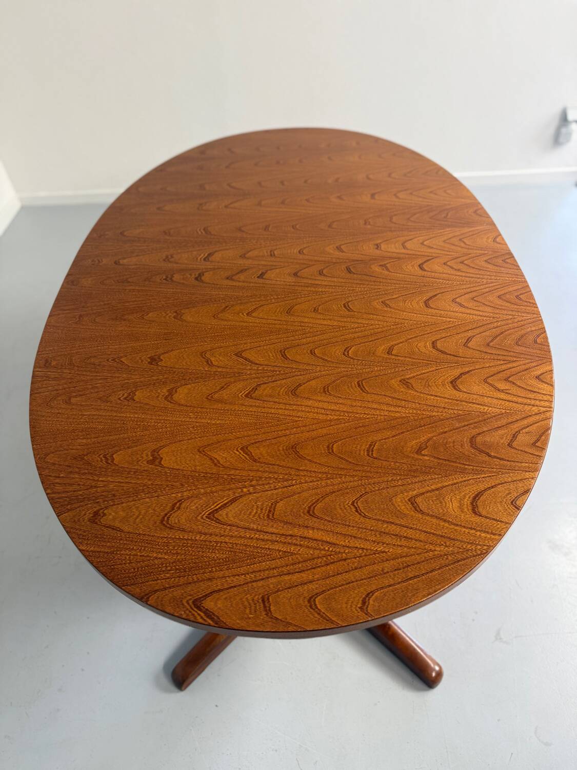 Baumann dining table in rosewood wood, 70s design