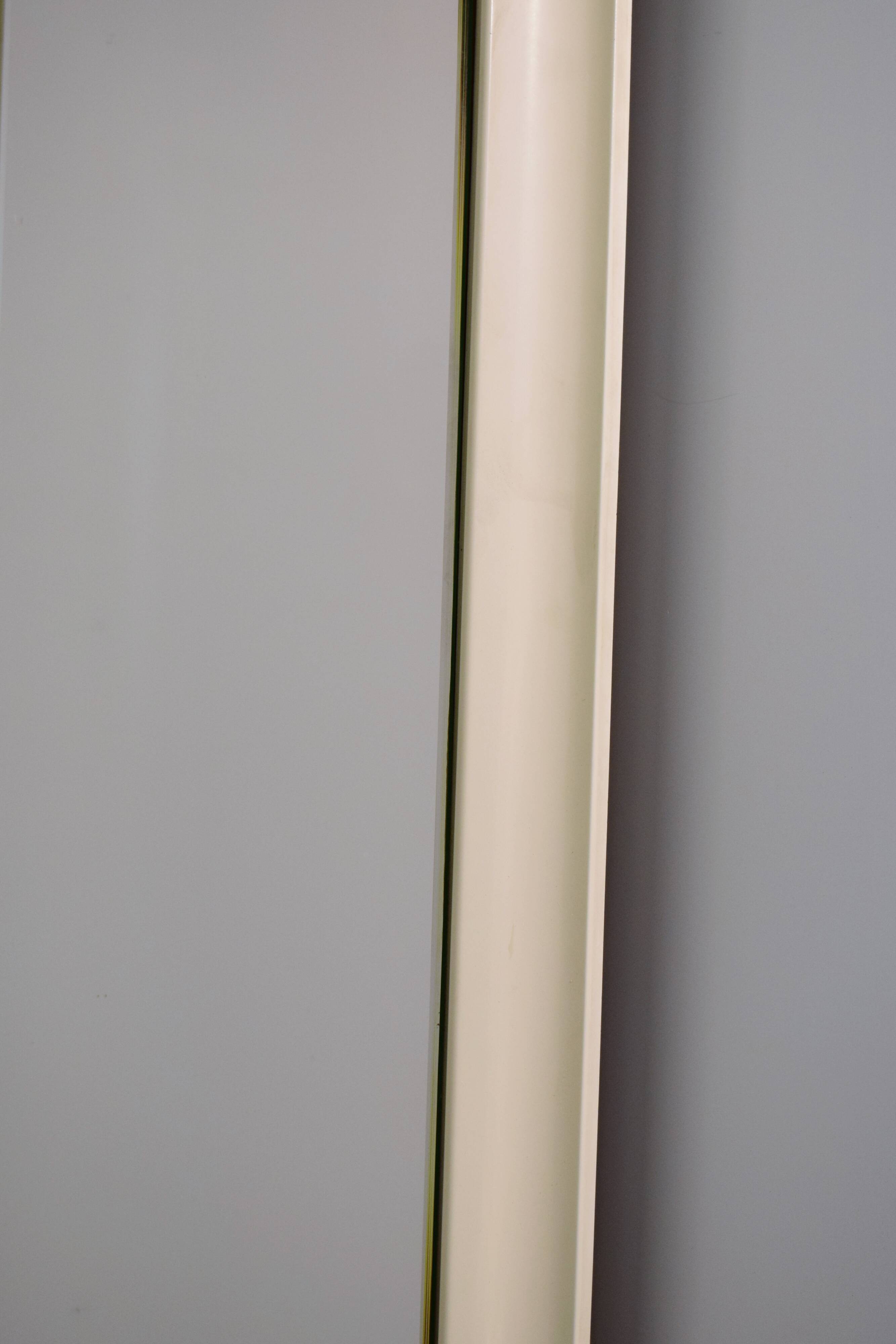 Oval mirror, white laqué wood 1960