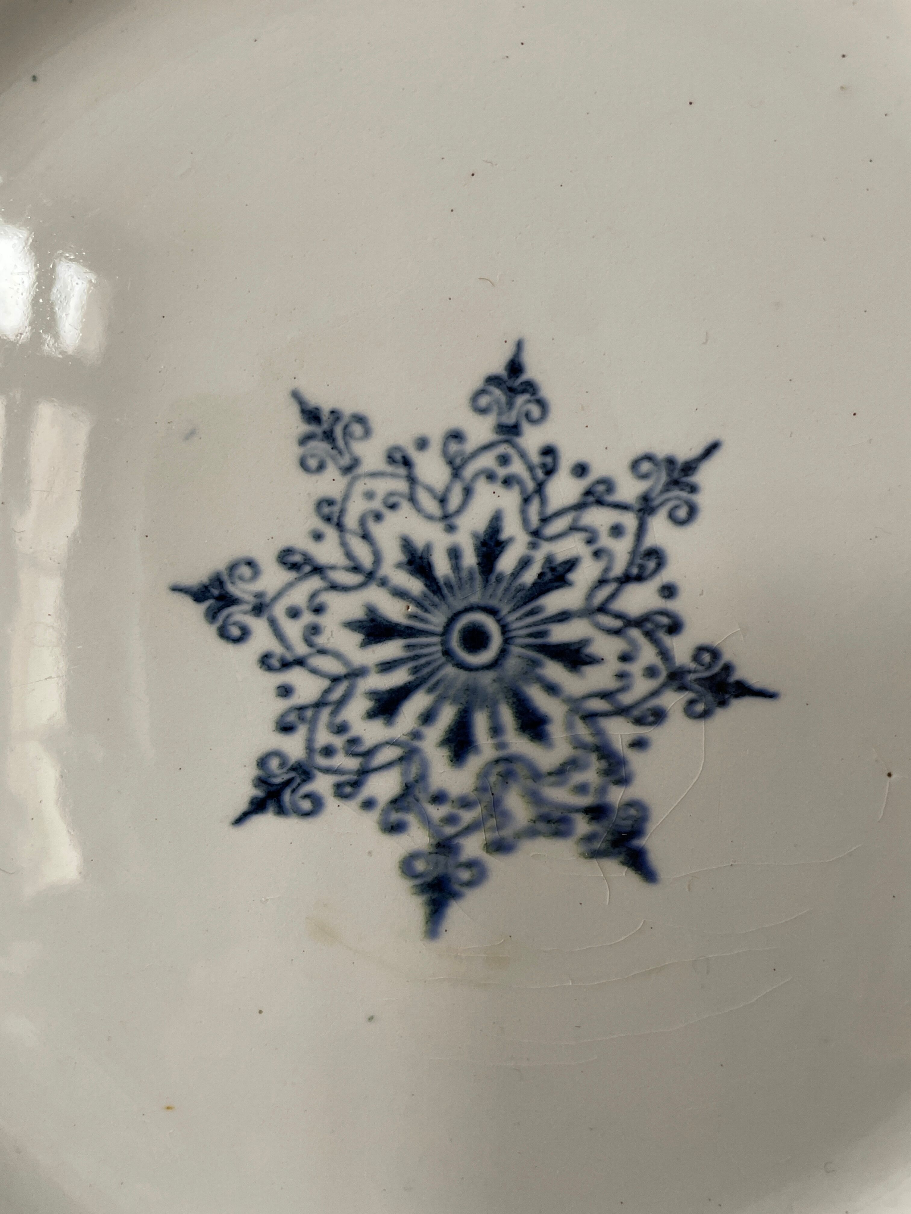 Set of 10 old dessert plates, Longwy and Saint Amand
