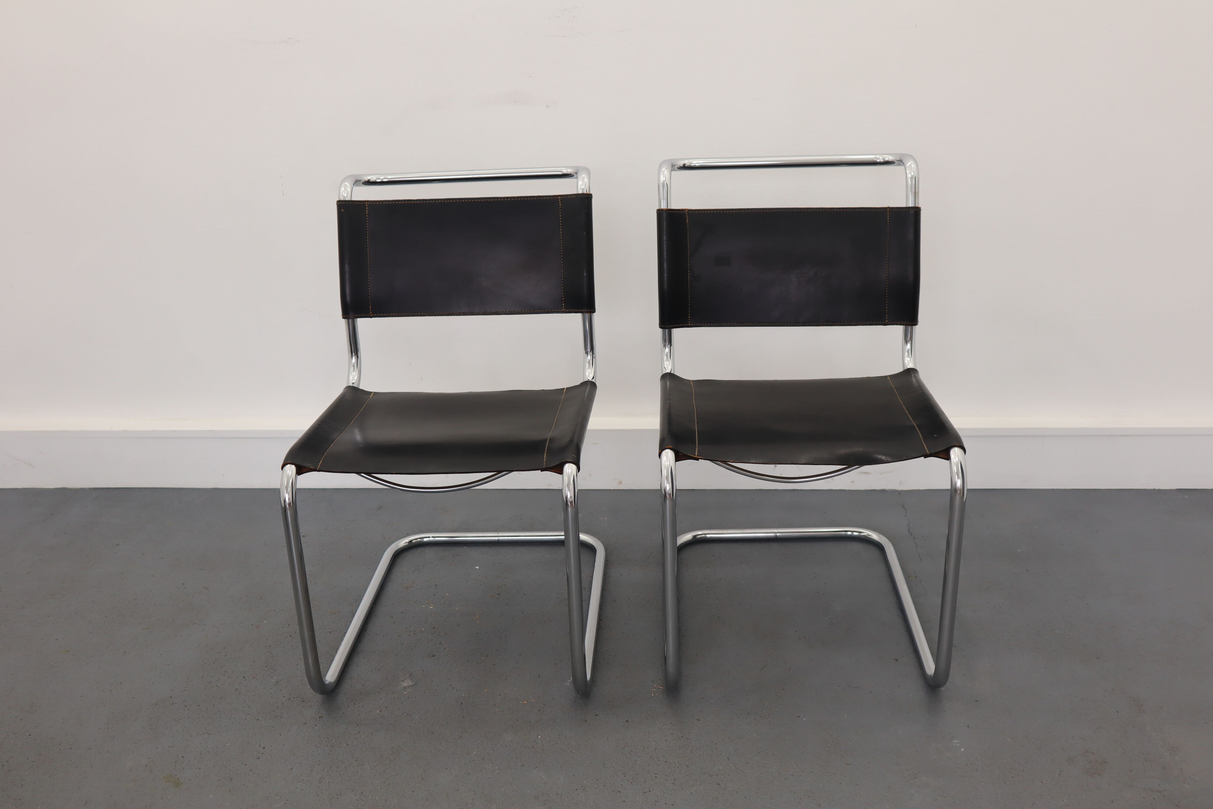 Chairs design Breuer, modèle B33, édition Thonet