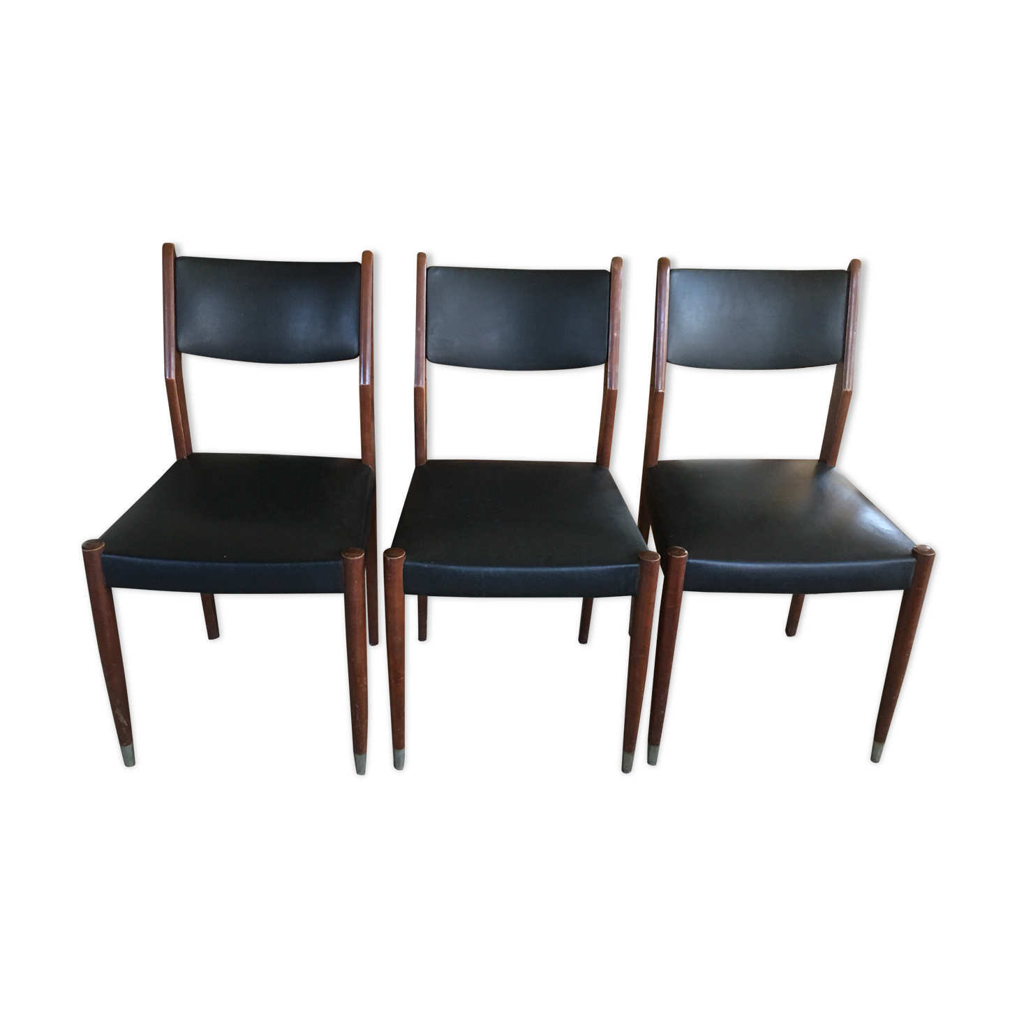 Series of 3 chairs