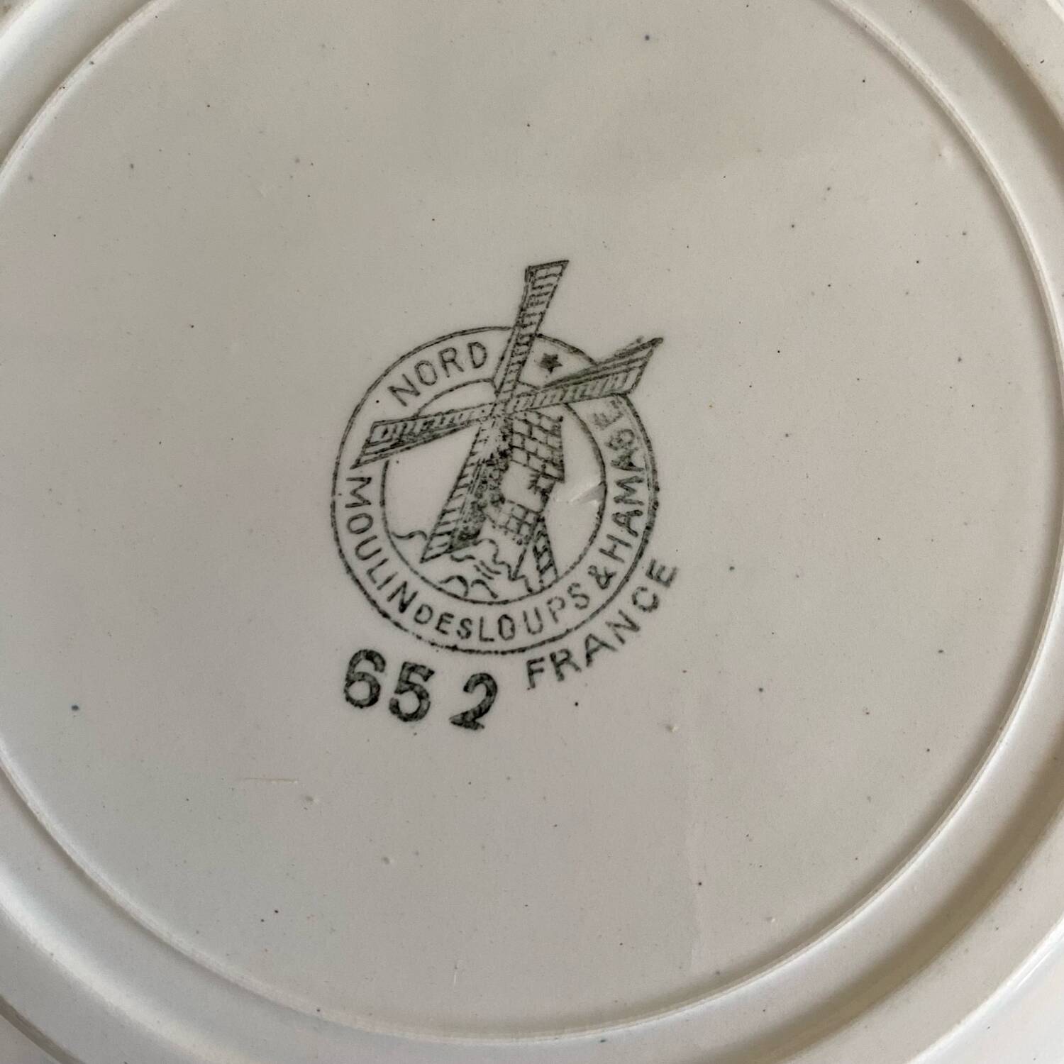 Moulin des Loups soup plates with garlands