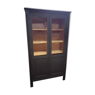 Patinated wooden library