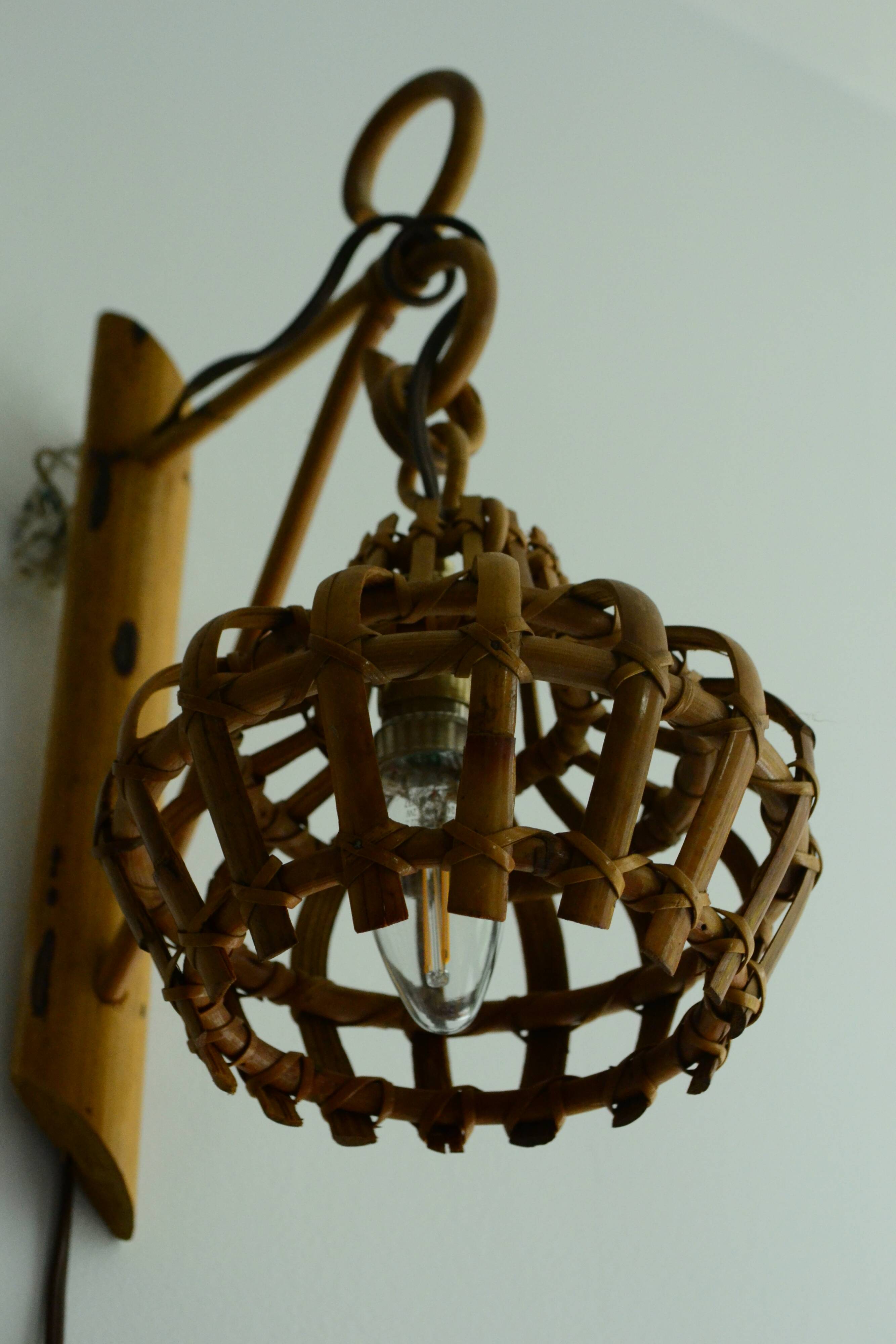 Vintage wall sconce rattan gallows