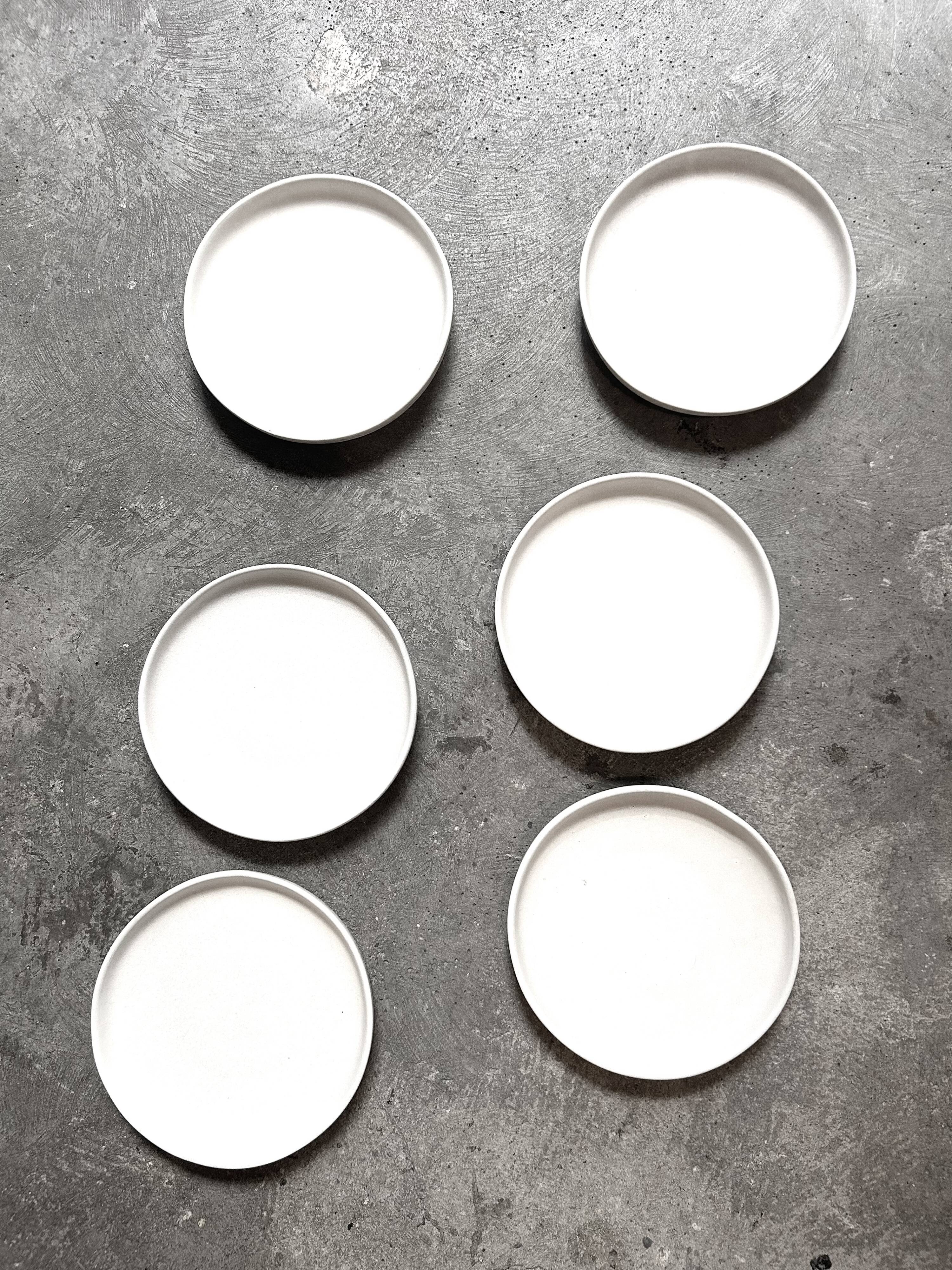 6 Small plates / dessert plates - in enamelled stoneware