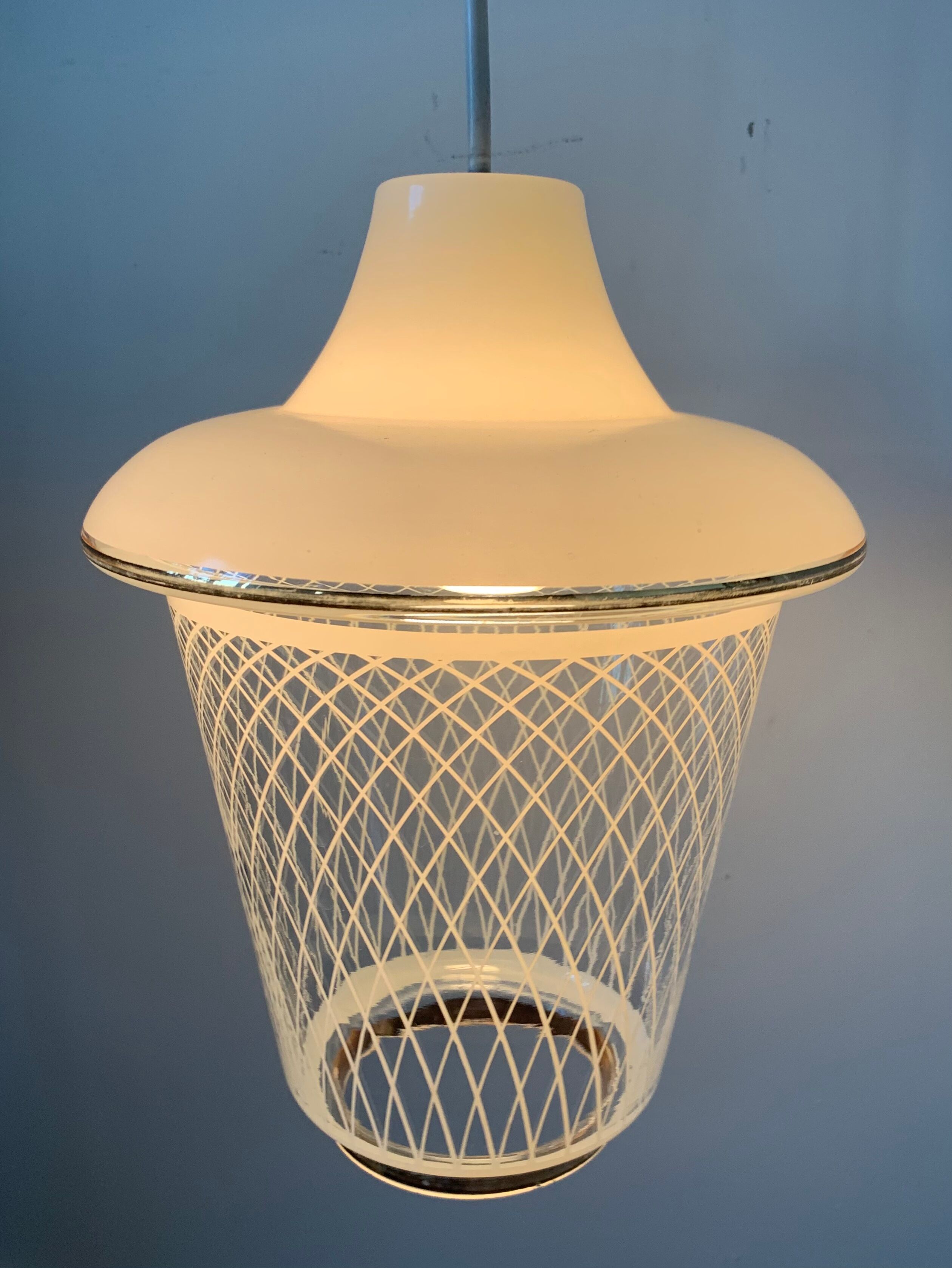 Lot de 2 suspensions verre années 50