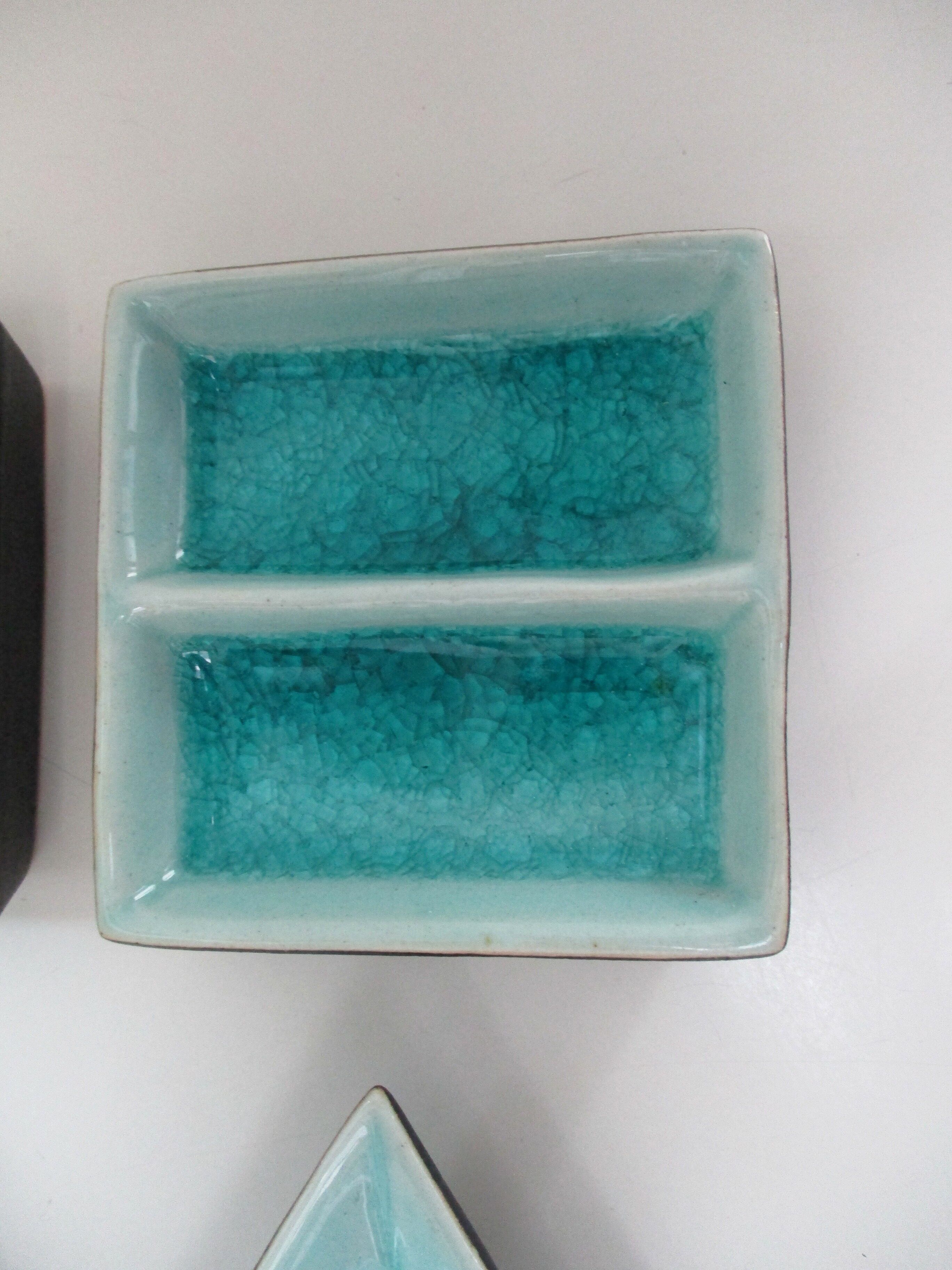 Four ravines, cracked ceramics, for aperitif, sauce, spices