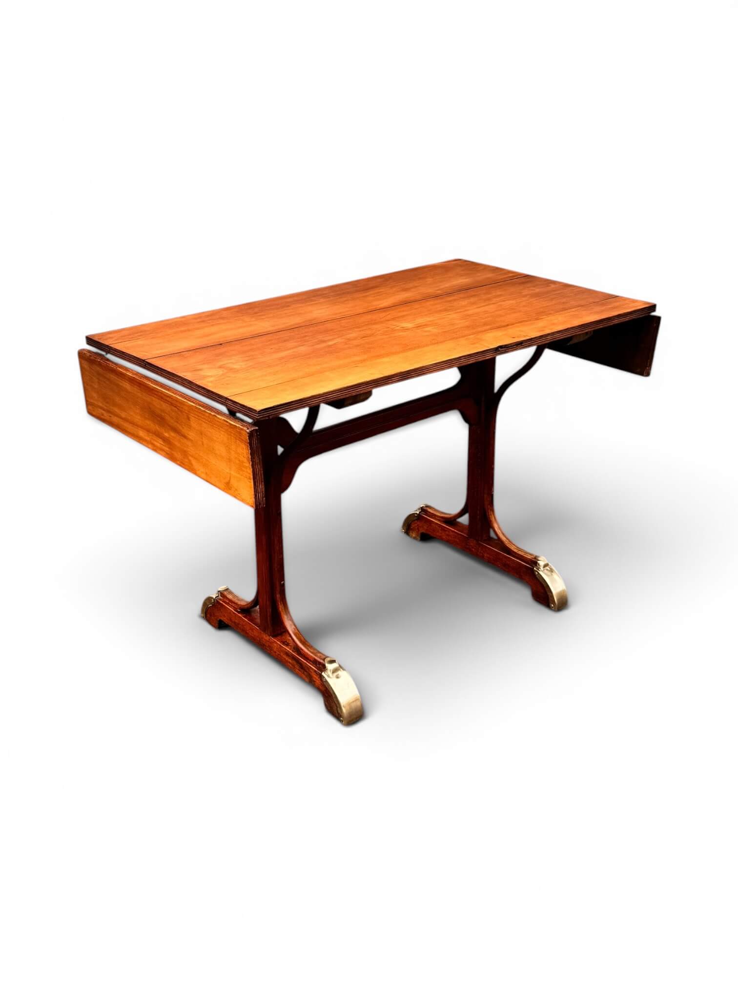 Old Thonet bistro table with drop-leaves.