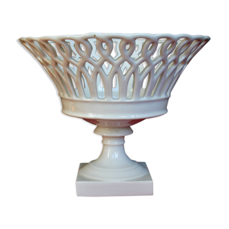 Porcelain basket of Paris 19th century white