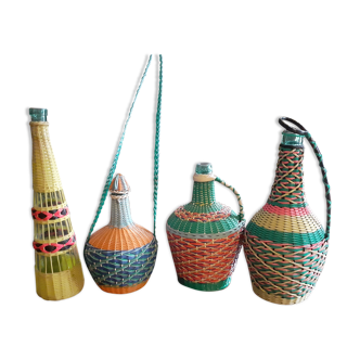 Lot of 4 scoubidou bottles