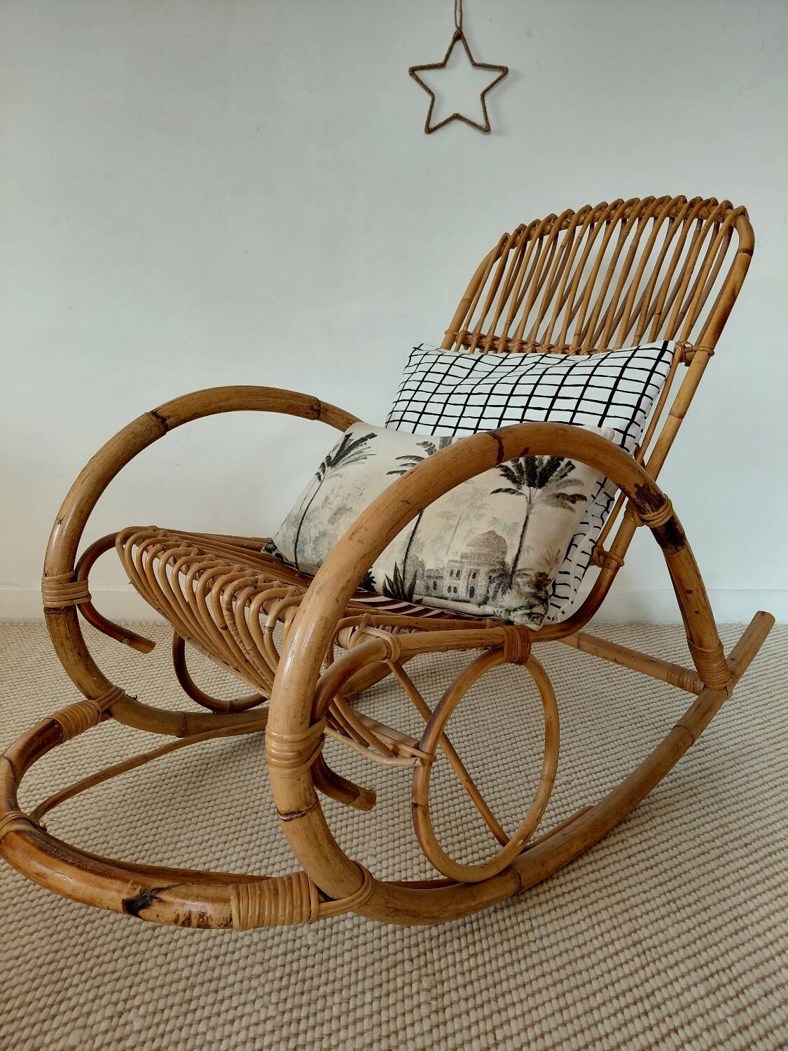Natural rattan rocking chair - Vintage 1960s/70s