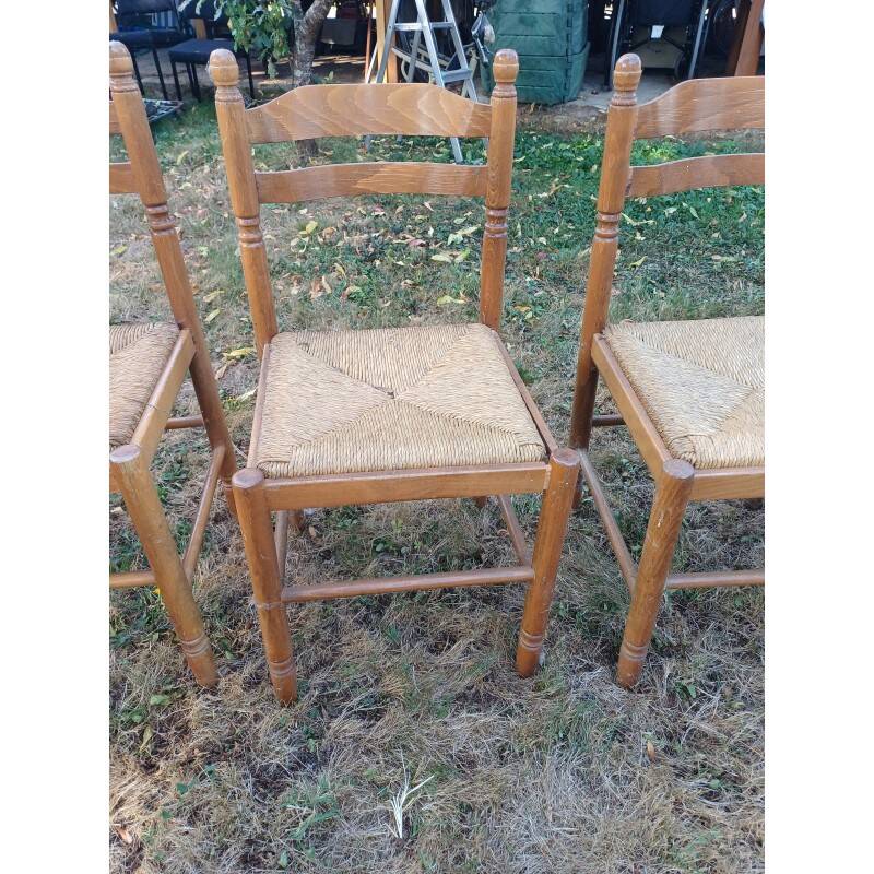 6 wooden kitchen chairs, straw-covered