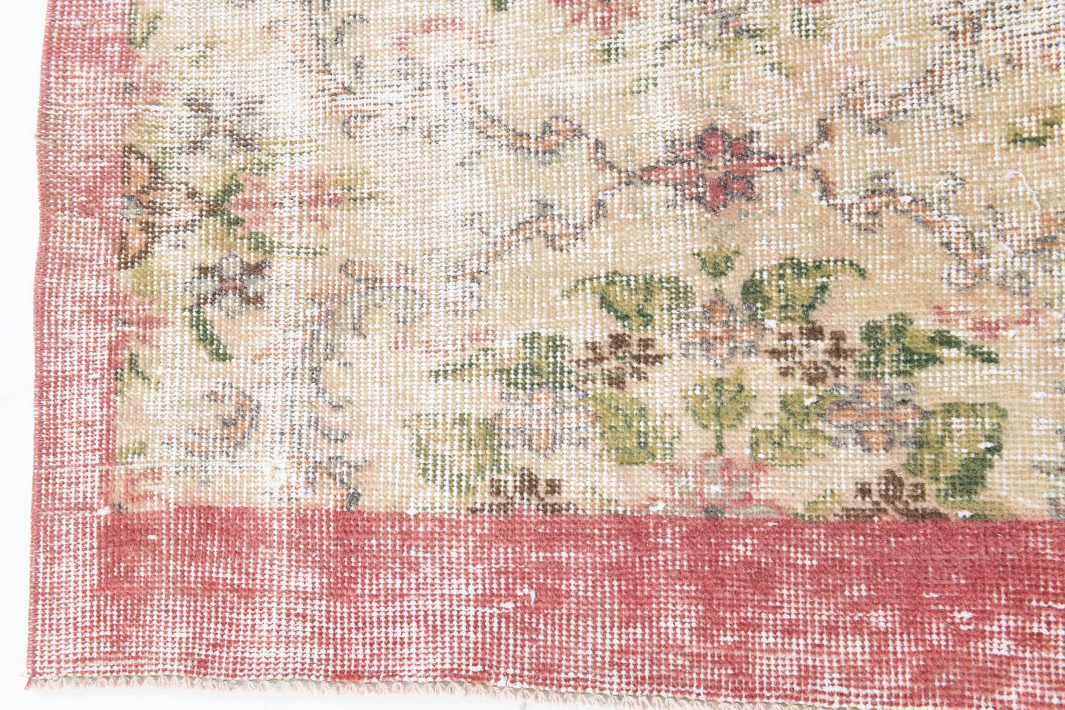 5x8 Pale Red & Cream Floral Pattern Vintage Rug, 144x250Cm