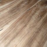 Half-moon table
