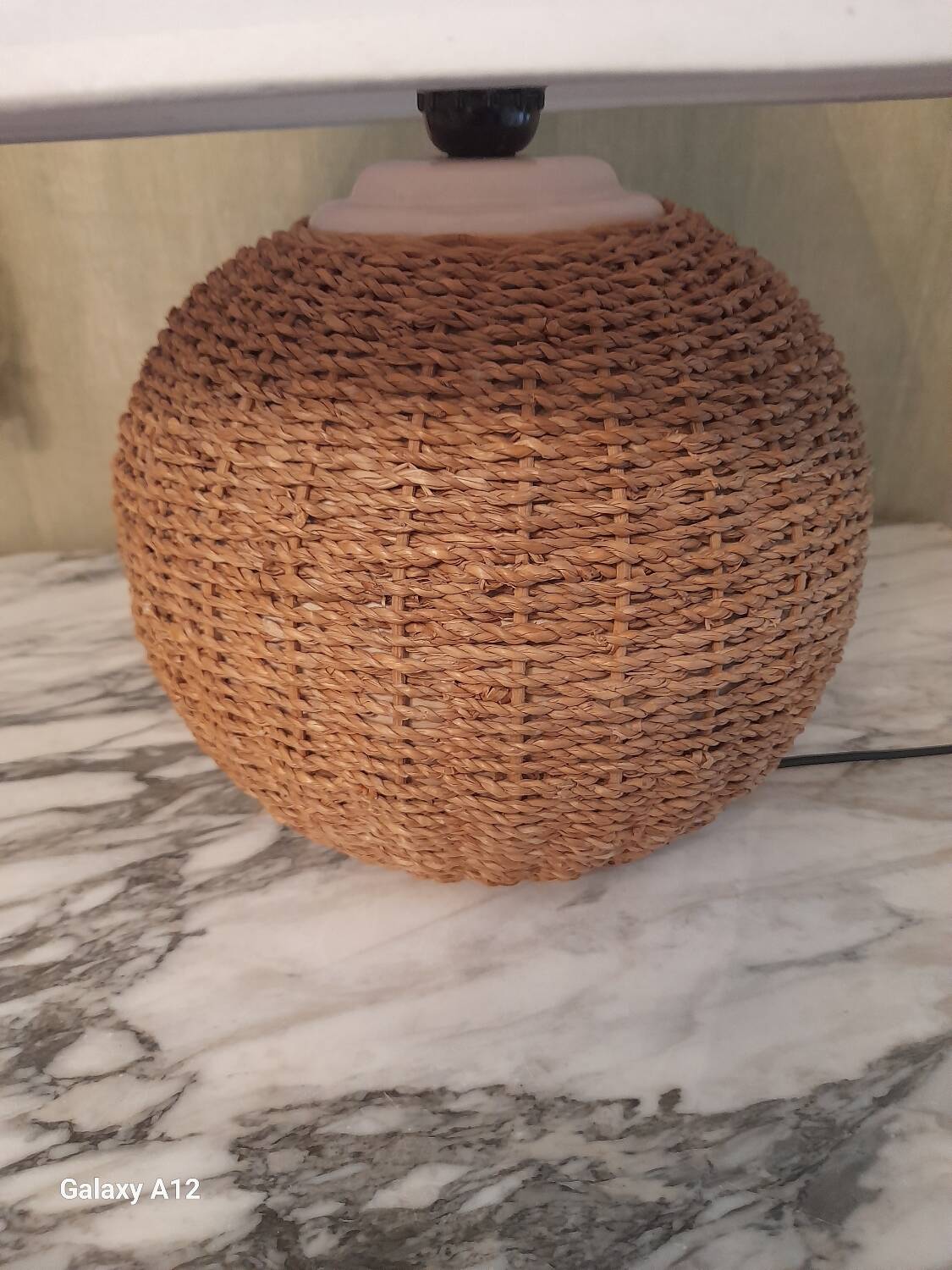 RATTAN LAMP