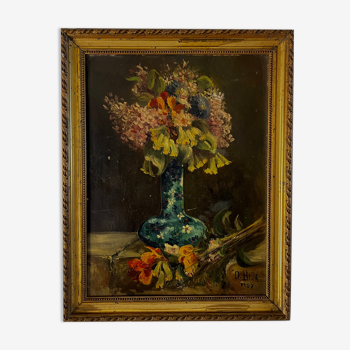 Nature morte au vase et bouquets de fleurs